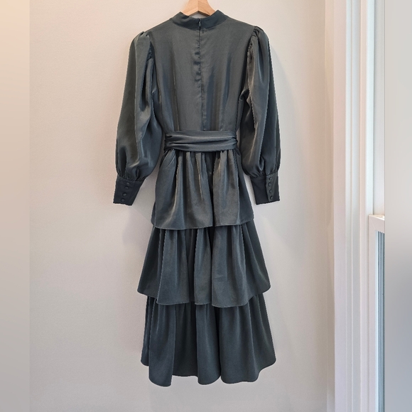 Dainty Jewells • English Ivy Dress In Sage Green - Picture 2 of 6